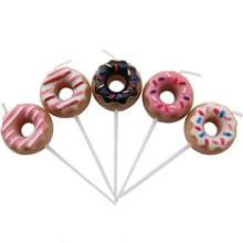 Eine Box mit 5 beliebten Donuts in verschiedenen Farben, niedliche Tortkerzen, Cartoon Geburtstagskerzchen, Geburtstagskuchen Backzubehör mit Stecker - Verschiedenfarbig - Übersicht 2