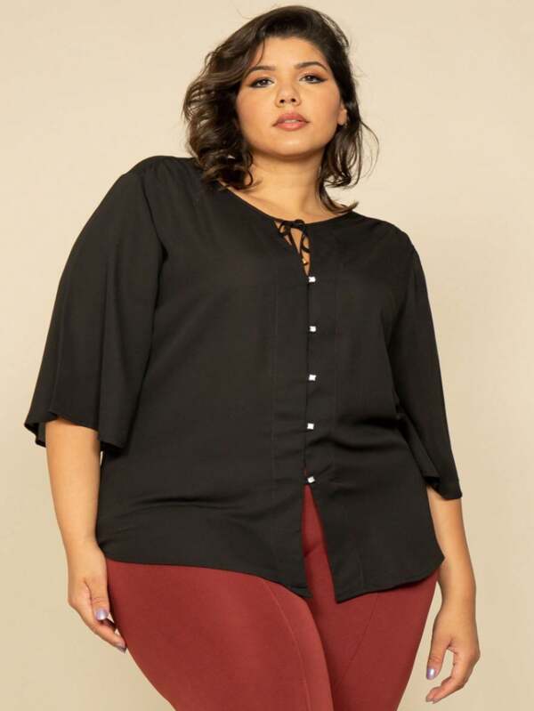 Blusa crepe lisa com botoes na frentes (tam.46 a 60)