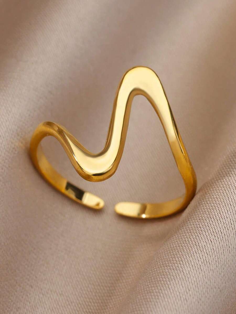 Structured Cuff Ring