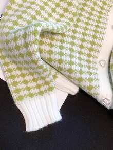 JIANHU Spring New Pink And White Plaid Sweater Cardigan With Heart Buttons, Sweet Girl Style, Soft And Vintage Long Sleeve Knitwear