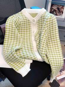 JIANHU Spring New Pink And White Plaid Sweater Cardigan With Heart Buttons, Sweet Girl Style, Soft And Vintage Long Sleeve Knitwear