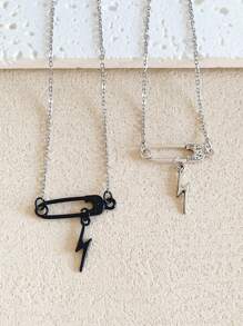 1pc Fashionable Personalized Safety Pin Pendant Necklace, Original Design Women Stainless Steel Necklace