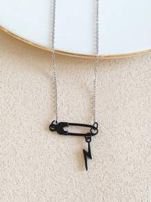 1pc Fashionable Personalized Safety Pin Pendant Necklace, Original Design Women Stainless Steel Necklace
