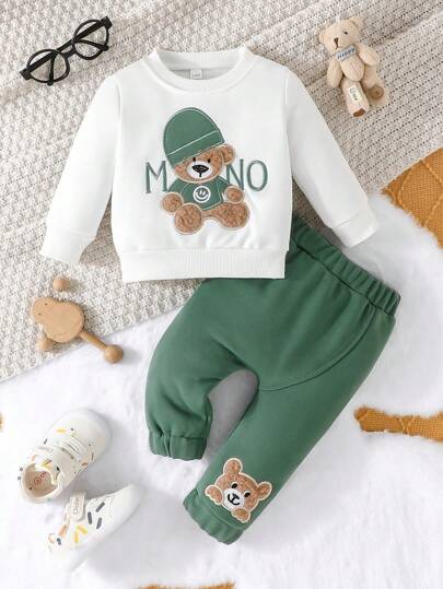 مجموعة ملابس للأطفال الصبية 2 قطعة، تتكون من ملابس علوية كم طويل مزينة برسوم الدب الكرتوني وبنطلون لون سادة مزين بالدب الكيوت، مناسبة للخريف والشتاء