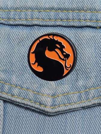 1 st drakmönster totem zinklegering casual brosch, halloween-tillbehör, fightingspel-serie fangåva nål för kläder väska berlock skola kpop ryggsäck lärartillbehör väska berlocker söta kontorstillbehör skjortor jacka smycken jul höst-vinter accessoarer, lämplig för tonåringar, ungdom, män, casual, utomhus, atletisk, semester, examenspresenter, födelsedag, vardagskläder klädnål roliga lärarpresenter kostymaccessoarer