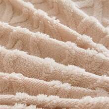 3pcs Terry Lace Bedskirt Set (1 Bedskirt + 2 Pillowcases), Lace Trim Design, Fashionable & Elegant, Moisture Wicking Breathable Wrinkle Free Quiet Bed Mattress Protector, Easy To Remove - Beige - View 9