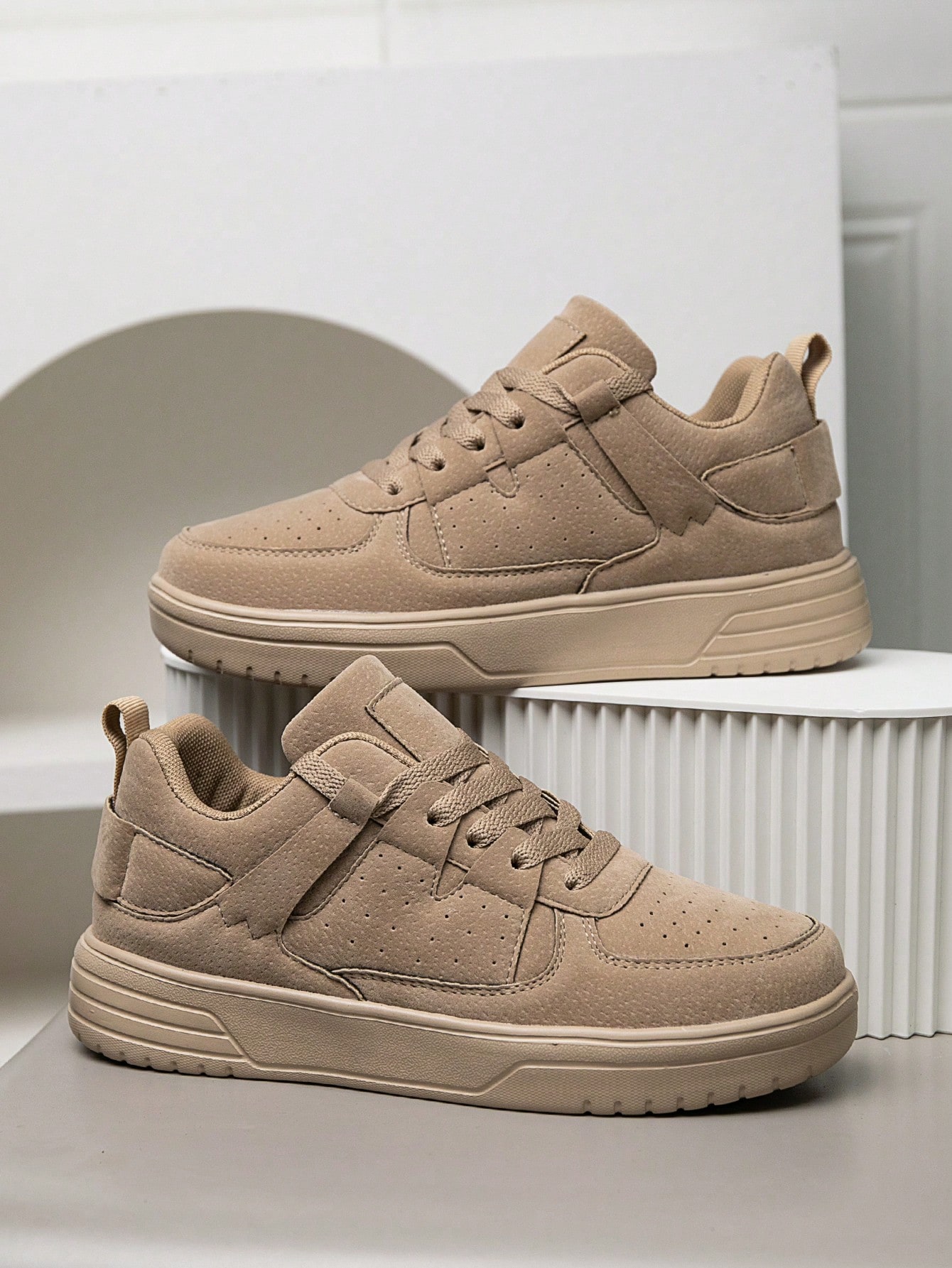 (مقاس صغير) أحذية رياضية كاجوال رقعية مريحة للنساء...