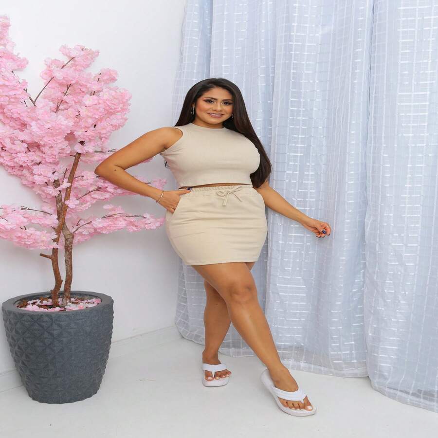 Perla Set: High-Waisted Skirt With Pockets + Cropped Top - Elegance, Fashion And Versatility - 卡其色 - 查看 1