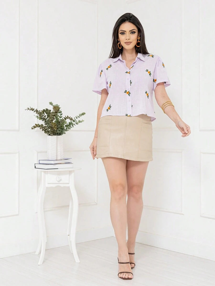 Imported Women's Small Clothes, Button-Down Cardigan, Short-Sleeved Model, Decorated With Many Flowers All Over The Body, And The Neckline Is Everted. The Collar Number Is CMZ201. - 紫色 - 查看 1