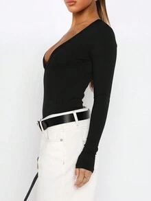 女士时尚性感深 V 领 Y2K 长袖短款 T 恤