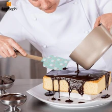 4 件装圣诞烘焙套装，节日硅胶烘焙工具套装包括 2 个硅胶贴片烤箱手套、1 个可爱的不粘硅胶刮刀和 1 个便携式圣诞老人小夹厨房钳，厨房糕点烹饪用具套装，用于烧烤、烘焙、烹饪、上菜、户外烧烤 - 彩色 - 查看 7