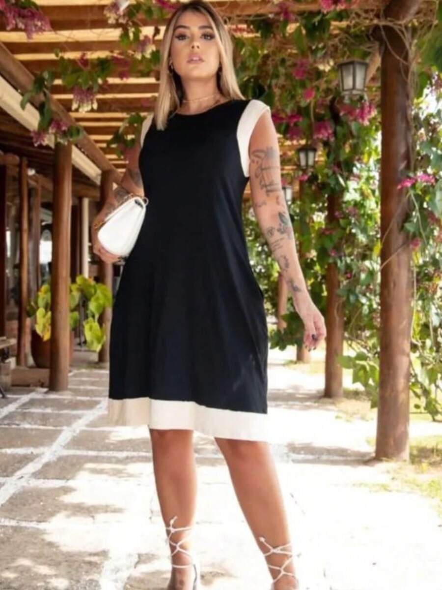 Viscolycra Fabric Dress With Side Pockets 2024 - 黑色 - 查看 1