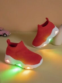 Nouvelles chaussures de sport pour enfants respirantes et à tige haute en maille, baskets mode lumineuses LED confortables et antidérapantes, rouge et blanc polyvalentes et légères à enfiler pour garçons et filles - Rouge et Blanc - Voir 2
