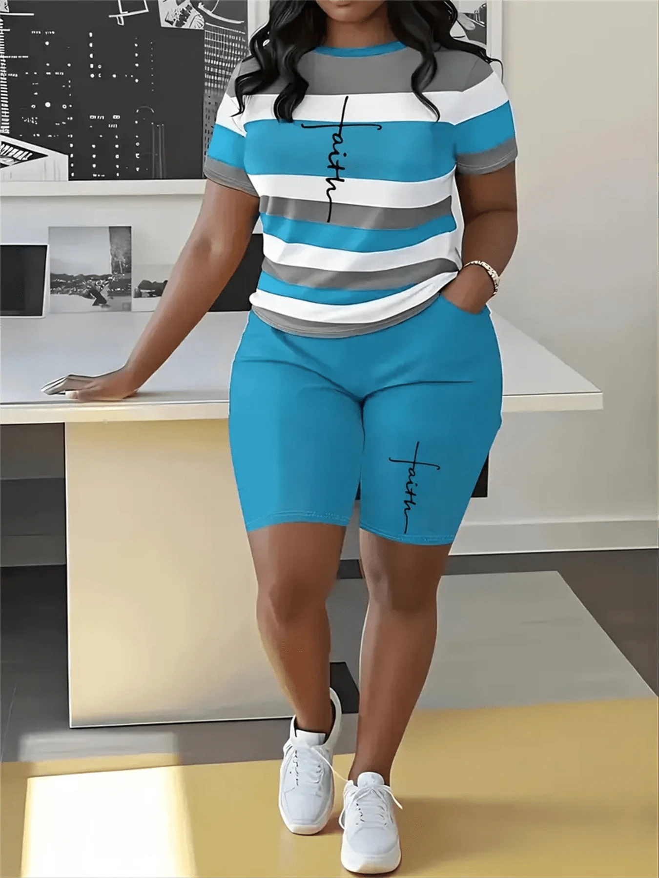 Plus Size Casual Two Pieces Shorts Set Color Block Crew Neck Short Sleeve Top & Solid Color Pocket Shorts Outfits For Spring & Summer 2 Piece Sets For Women Summer Striped Outfits Round Neck Track Suits Sweatsuits Women's Plus Size Clothing For Party - 藍色 - 查看 1