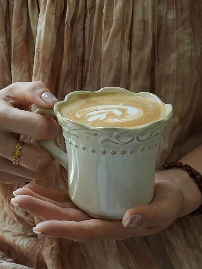 1 件浮雕花卉边缘陶瓷杯，法式复古风格浮雕花卉边缘咖啡拿铁杯，适合餐厅、客厅、咖啡店、聚会