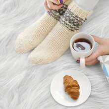 Faux Fur Rug Fluffy Imitation Sheepskin Carpet 40 X 60CM - Soft Furry Area Rugs For Living Room Bedroom Sofa Nursery Seat Pad White - White - View 10