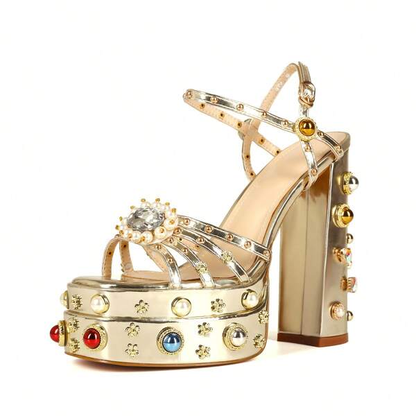 Sandalias con plataforma impermeable, talón grueso y decoradas con perlas