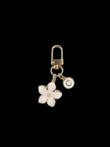 可爱又美丽的樱花，多种字母样式，可爱的樱花，字母系列，是送给朋友的最佳礼物，适合大学生和小学生的书包挂件，汽车钥匙扣，生日和节日礼物，万圣节和圣诞节服装配饰