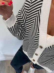 Autumn Winter Women's Fashionable Cardigan Sweater, French Style Color Block Knitted Sweater, Back To School, Americana Long Shirt, Teacher Apparel, 70s Sweater, Jacquard, Commuter, Minimalism, Office Wear, Retro, Simplicity, French, Striped Sweater, Autumn-Winter Jacket, Old Money Aesthetic, Warm, Teacher Sweater, Drop Shoulder Long Sleeve, Women's Casual Drop Shoulder Striped Long Sleeve Cardigan Sweater, Suitable For Outerwear