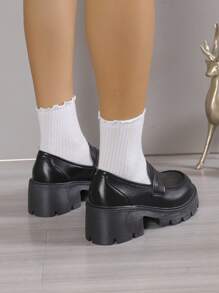 2024 新款春秋女士平底鞋、厚底牛津鞋