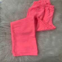 Gringa Model Wide Leg Pants With A Wide Cut And Fluid Fit, The Wide Leg Pants Offer Elegance And Comfort, Ideal For Creating Looks That Range From Casual To Sophisticated. - 泡泡糖粉 - 查看 1