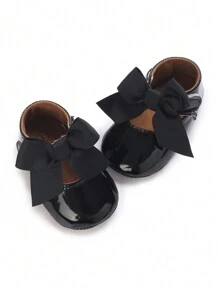 新生女童蝴蝶结公主鞋软底防滑平底鞋适合所有季节