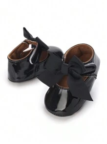 新生女童蝴蝶结公主鞋软底防滑平底鞋适合所有季节