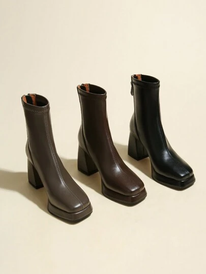 2025 秋冬新款女式简约高跟靴，8厘米防水台，防水台，复古风格，黑色，方头，后拉链，橡胶鞋底，优雅的PU材质