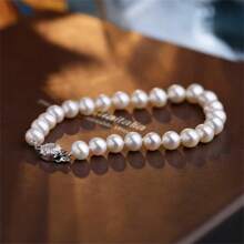 MYSOYA Pulseira de Pérola de Água Doce Branca Falsa 100% Feita à Mão, Pérola Falsa de 7-8mm, com Caixa de Presente - Um Presente Perfeito para Ele/Ela, Adequado para Uso Diário, Aniversário, Aniversário de Casamento, Dia dos Namorados, Ano Novo