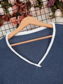 Plus Size Colorblock V-Neck Loose Knit Pullover Sweater - Blue - View 7