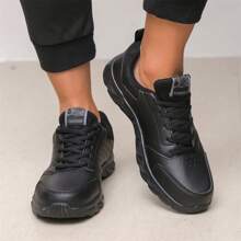 New Men's Sports Shoes, Casual, Fashion, Leather Surface, Waterproof, Wear-Resistant, Super Lightweight, Running Shoes