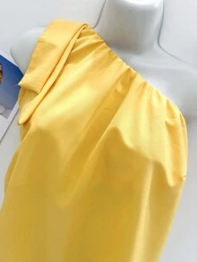 Women's One Shoulder Blouse - 黃色 - 查看 2
