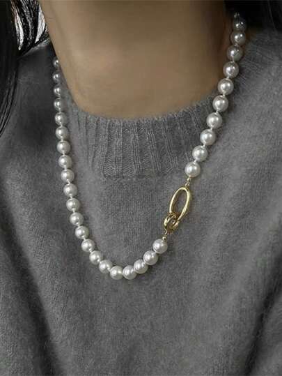 1pc Elegante e Gracioso Faux Pearl Necklace, Elegante e Refinado Metal Curto Jóias Presente Para Mulheres