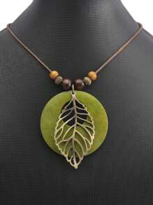 1pc Retro Bohemian Style Wooden Alloy Leaf Pendant Necklace, Fashion Halloween Holiday Gift Decoration, Unisex Jewelry, Student Souvenir Gift