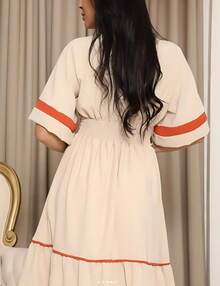 Women's Short Elegant V-Neck Dress - 奶油色 - 查看 2