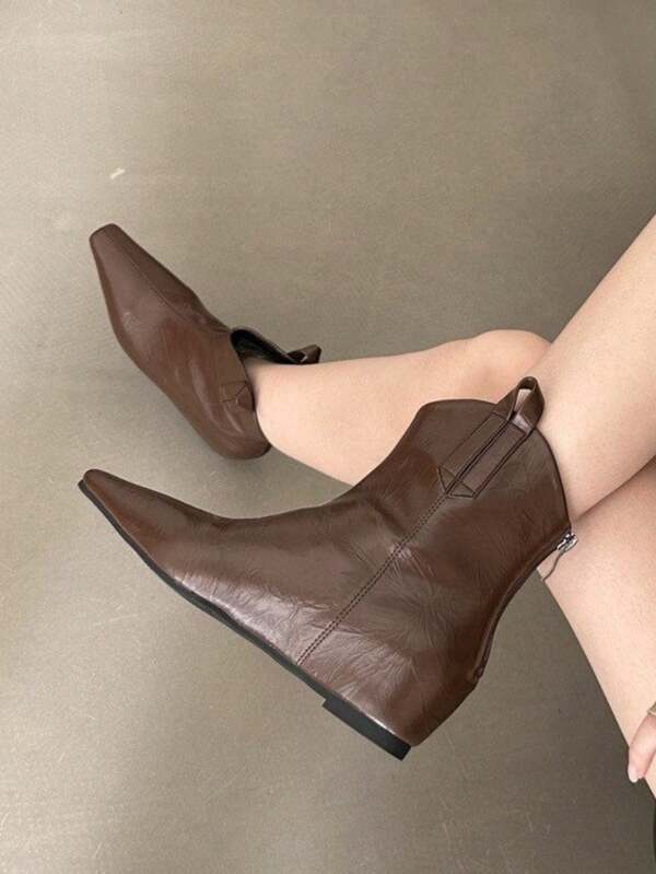 Damen braune Stiefel, neue Herbst- und Winterkollektion, innen erhöht, modischer eckiger Zehenbereich, flach, Reißverschluss hinten, kurze Ankle Chelsea Stiefel