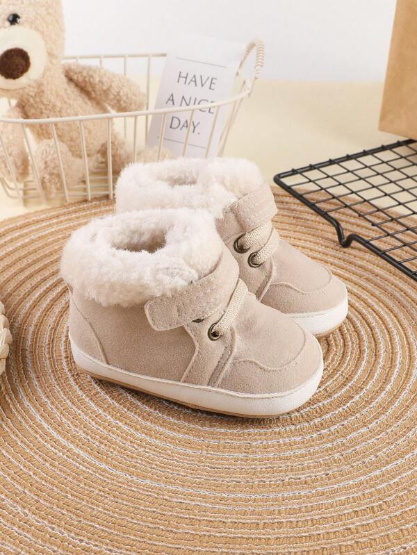 1 paire de chaussures plates pour bébé antidérapantes en flanelle de couleur unie avec design à boucle et à crochet, chaudes et confortables, Baskets épaisses et polyvalentes avec fourrure de Noël, convient pour l'hiver