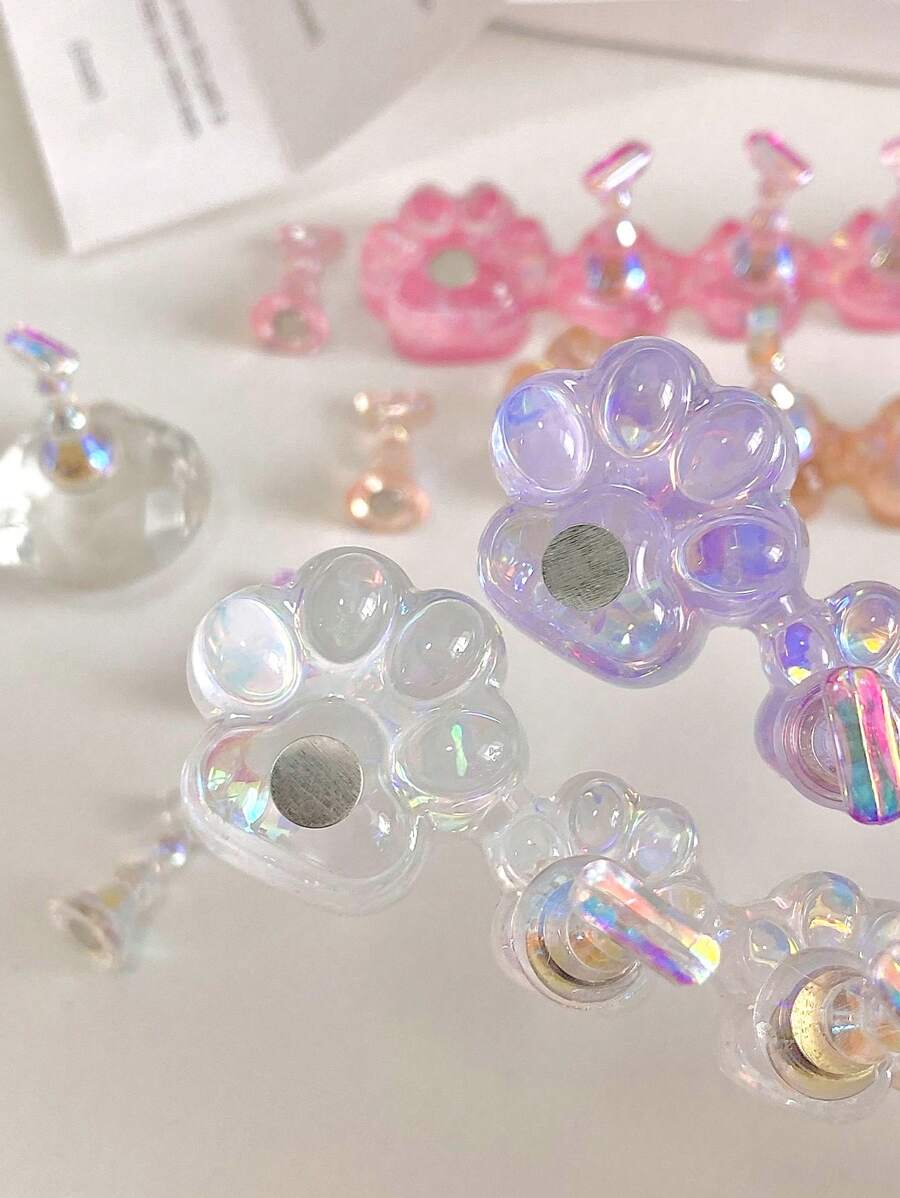 Supporto espositivo per smalto per unghie a forma di artiglio di gatto di tipo diamante con base colorata Acrilica Aurora, include palla di cristallo in resina, strass, accessori per arte di unghie retrò floreale laser per salone, madri, sorelle, mogli, fidanzate, matrimonio, San Valentino