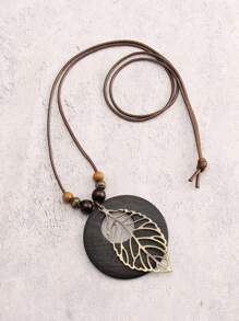 1pc Retro Bohemian Style Wooden Alloy Leaf Pendant Necklace, Fashion Halloween Holiday Gift Decoration, Unisex Jewelry, Student Souvenir Gift