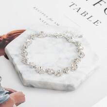 925 Silver Plated Diamond Flower Bracelet Adjustable Chain Bracelet For Women - 銀色 - 查看 3