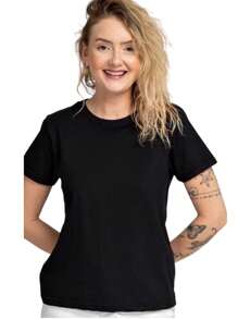 camiseta básica feminina ideal para looks monocromaticos e entrevistas