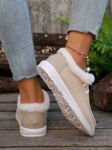 Mocassins en peluche à enfiler pour femmes, chaussures molles et chaudes, bottes de neige basses, à porter avec un pull