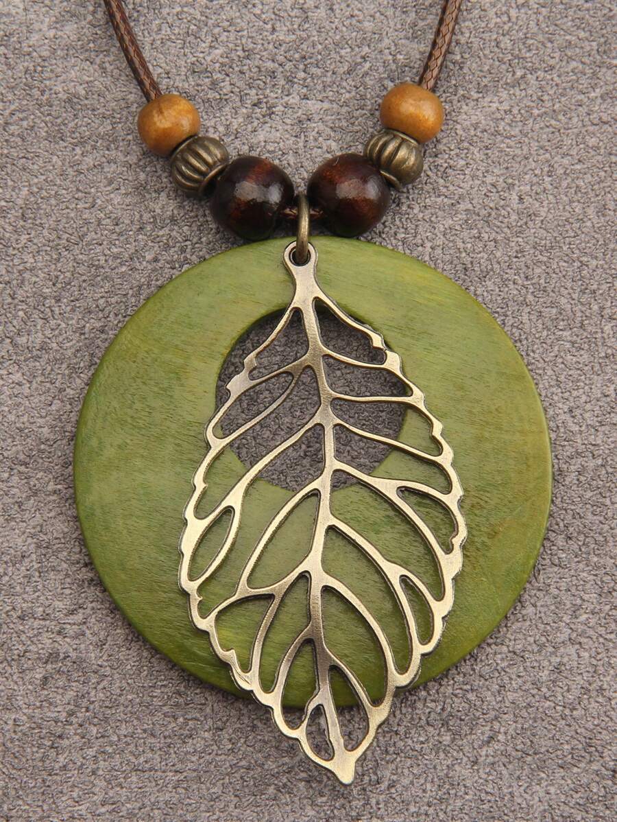 1pc Retro Bohemian Style Wooden Alloy Leaf Pendant Necklace, Fashion Halloween Holiday Gift Decoration, Unisex Jewelry, Student Souvenir Gift