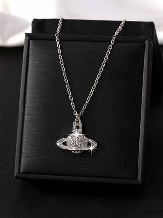 1件时尚几何水钻星星项链，适合女士日常佩戴