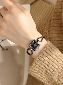 BIDEN 1pc Fashionable Quartz Watch, Exquisite And Compact, Suitable For Lady To Wear, Ergonomically Designed, Elegant And Practical, 3ATM Waterproof, - Black - View 3