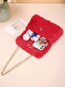 Bolsa tiracolo de material peludo para mulheres, nova bolsa de ombro versátil com corrente, bolsa quadrada pequena com fecho fofo e fofo