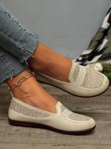 新款面料一脚蹬软底休闲运动鞋，透气防滑舒适妈妈步行鞋