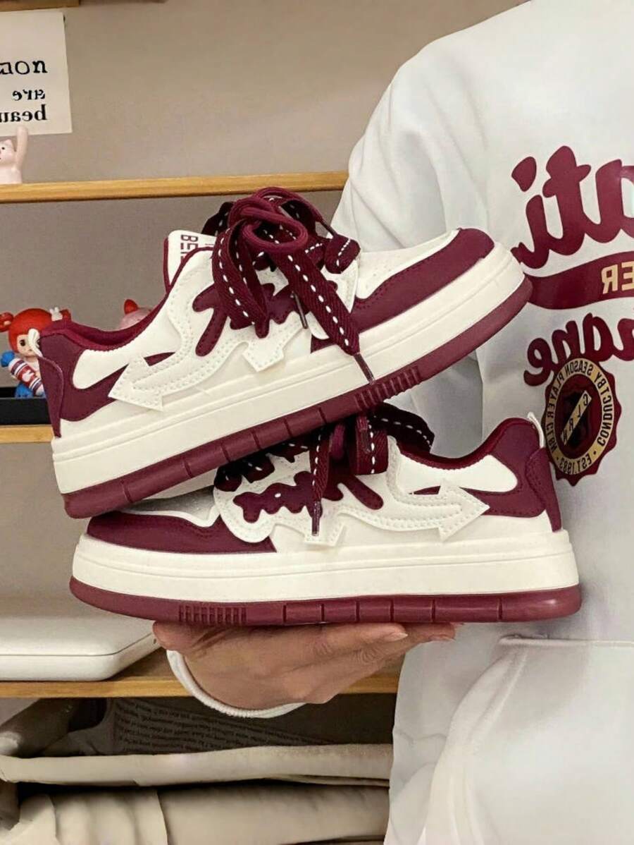 女士低帮透气帆布运动鞋，系带休闲平底鞋，适合校园，简约时尚，酒红色