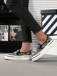 Women's Thick Sole Canvas Shoes, Low-Top Slip-On Casual Vulcanized Shoes