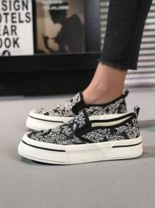 Women's Thick Sole Canvas Shoes, Low-Top Slip-On Casual Vulcanized Shoes